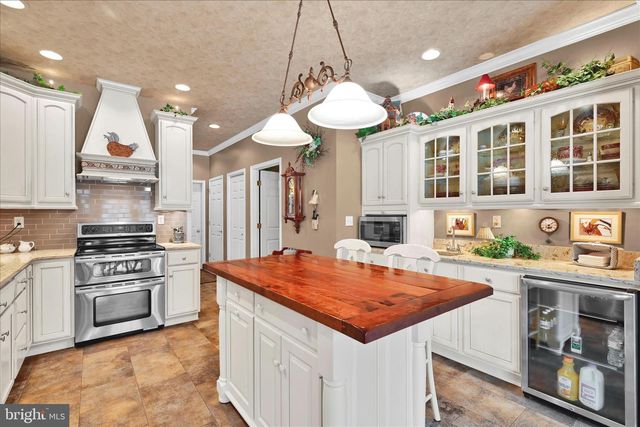 1000 GLENWOOD LN, Lebanon, PA 17042