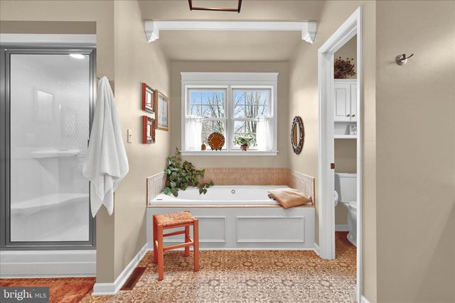 1000 GLENWOOD LN, Lebanon, PA 17042