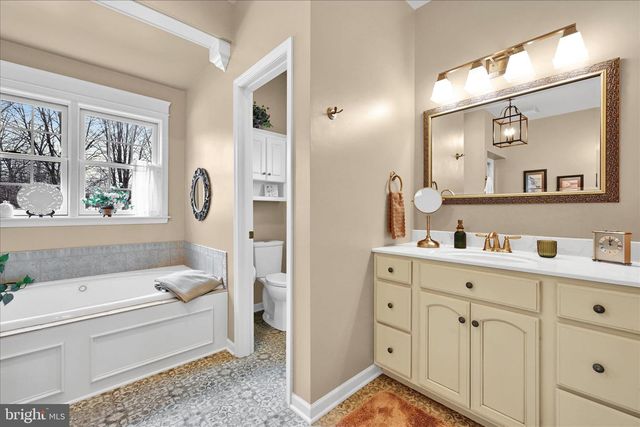 1000 GLENWOOD LN, Lebanon, PA 17042