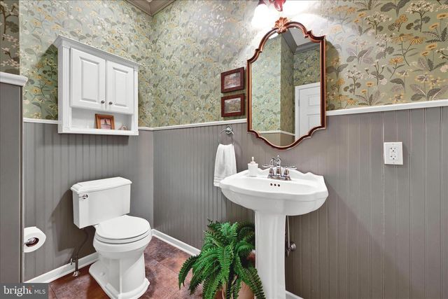 1000 GLENWOOD LN, Lebanon, PA 17042