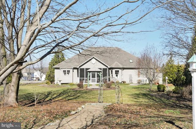 1000 GLENWOOD LN, Lebanon, PA 17042