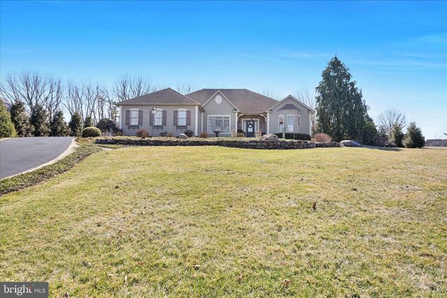 1000 GLENWOOD LN, Lebanon, PA 17042