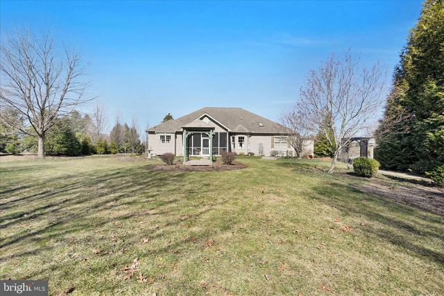 1000 GLENWOOD LN, Lebanon, PA 17042