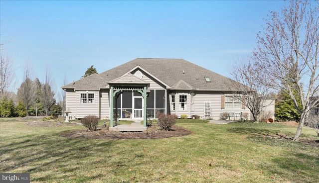 1000 GLENWOOD LN, Lebanon, PA 17042