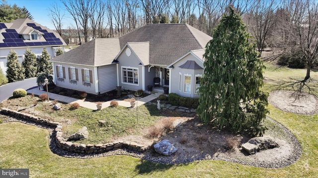 1000 GLENWOOD LN, Lebanon, PA 17042