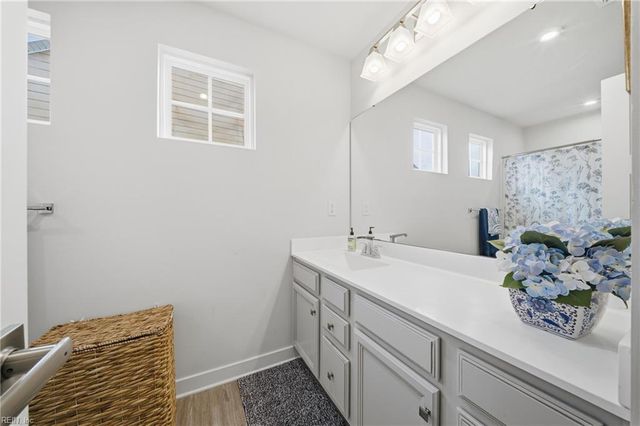 1617 Catbird LN, Chesapeake, VA 23323