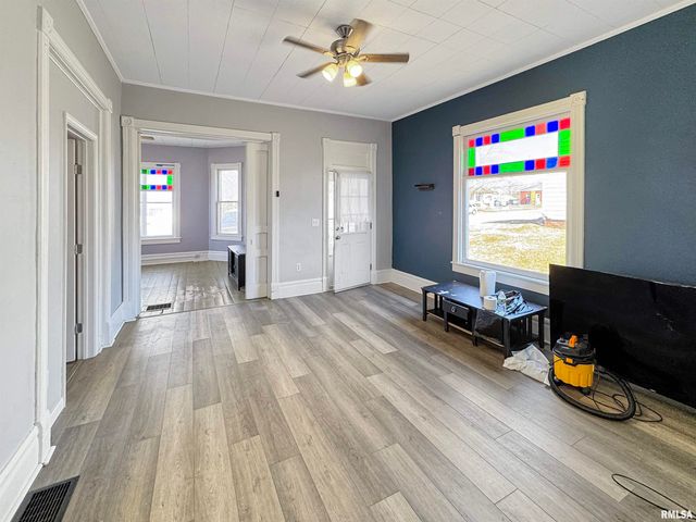 118 W NORTH Street, Mt Sterling, IL 62353