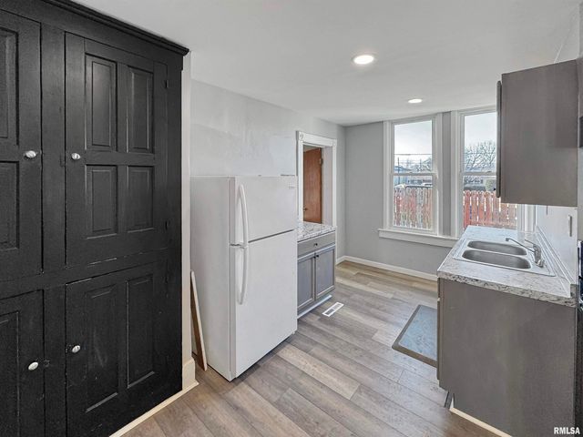 118 W NORTH Street, Mt Sterling, IL 62353