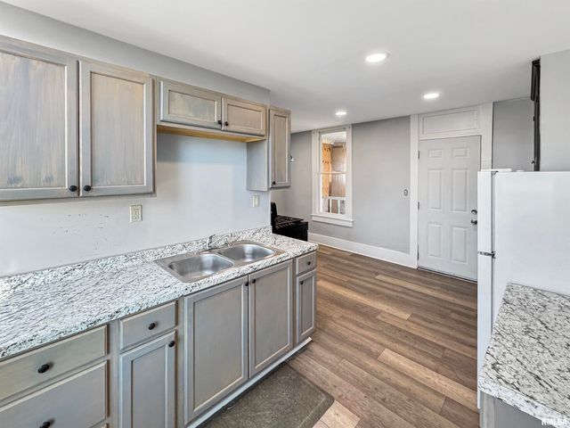 118 W NORTH Street, Mt Sterling, IL 62353