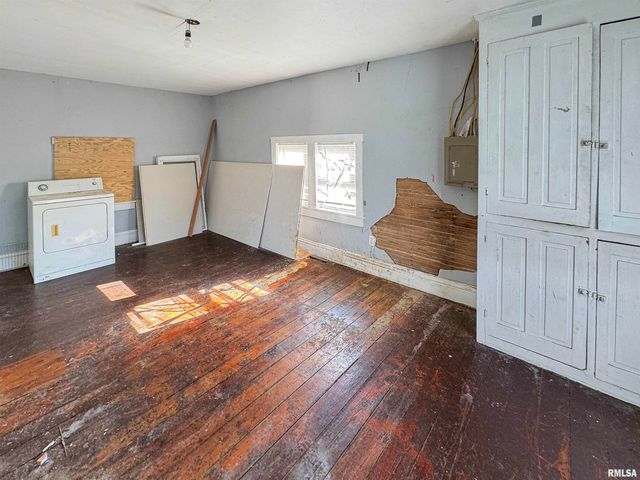 118 W NORTH Street, Mt Sterling, IL 62353