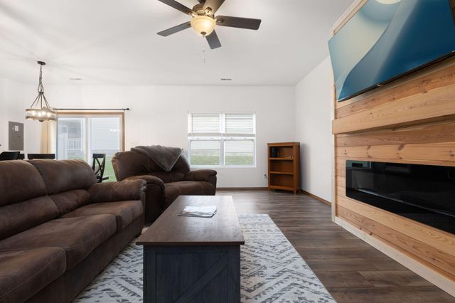 432 Briarwood Lane, Lowell, IN 46356