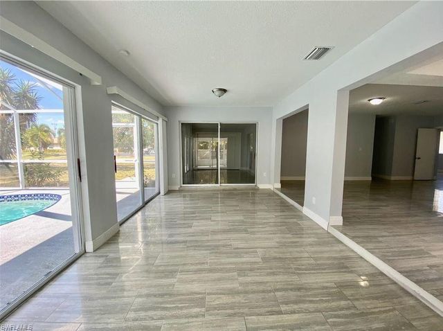 602 SE 46th TER, Cape Coral, FL 33904