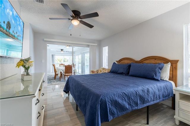 602 SE 46th TER, Cape Coral, FL 33904