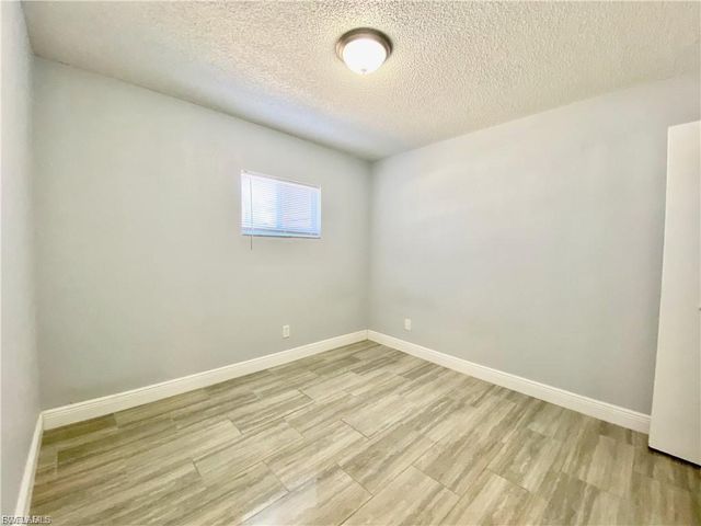 602 SE 46th TER, Cape Coral, FL 33904