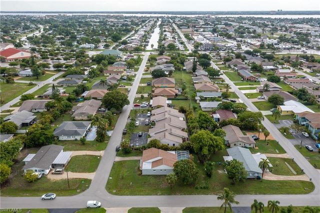 602 SE 46th TER, Cape Coral, FL 33904