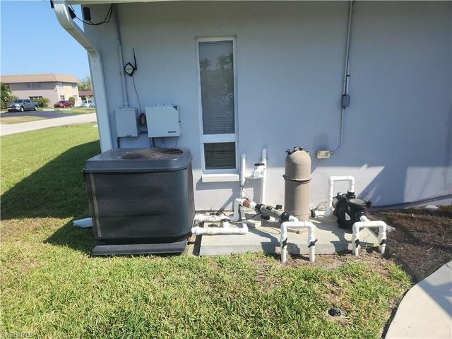 602 SE 46th TER, Cape Coral, FL 33904