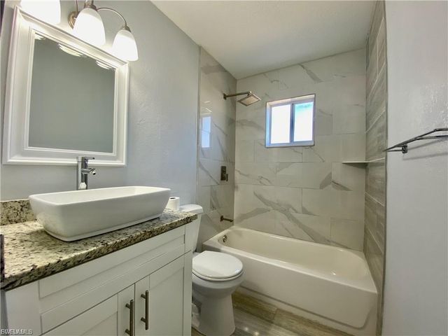 602 SE 46th TER, Cape Coral, FL 33904