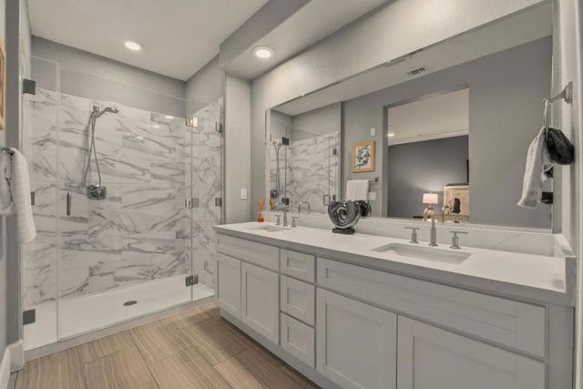 1057 Foxglove Place 202, San Jose, CA 95131