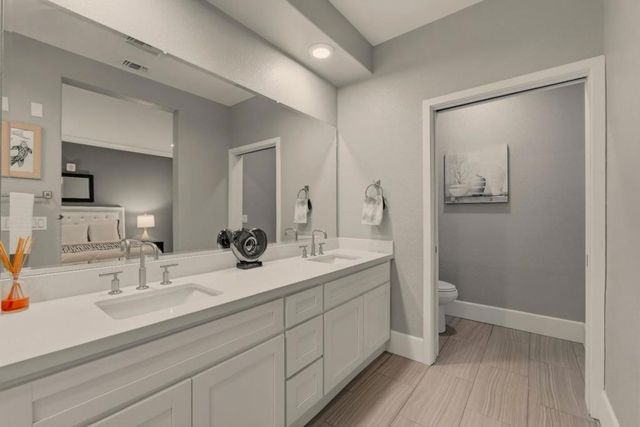 1057 Foxglove Place 202, San Jose, CA 95131