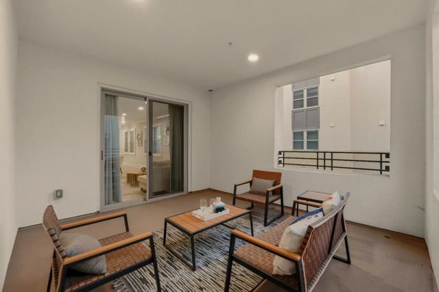 1057 Foxglove Place 202, San Jose, CA 95131