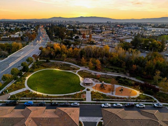 1057 Foxglove Place 202, San Jose, CA 95131