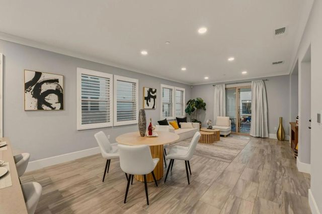 1057 Foxglove Place 202, San Jose, CA 95131