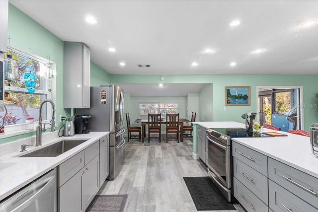 7226 ALAFIA RIDGE LOOP, Riverview, FL 33569