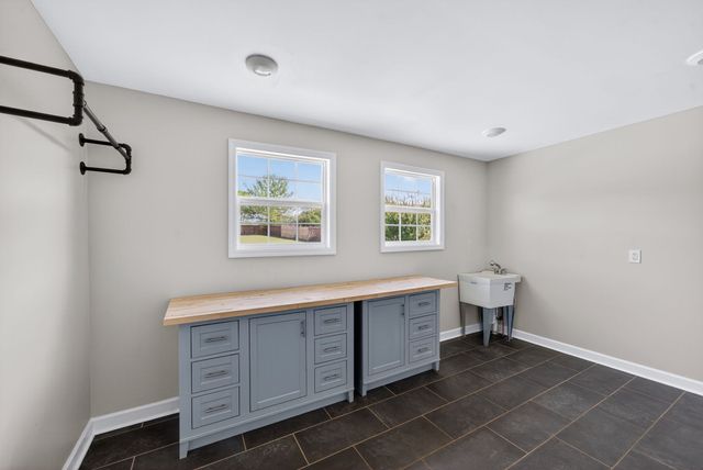 1698 John Sharp Rd, Spring Hill, TN 37174