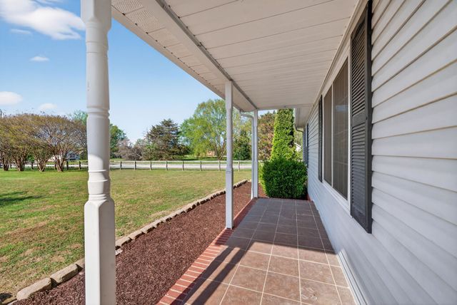 1698 John Sharp Rd, Spring Hill, TN 37174