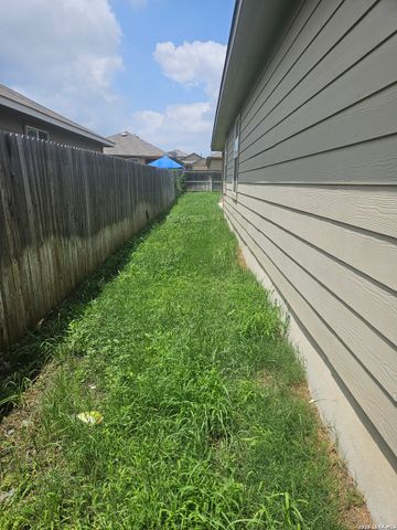 6437 Kingsley Edge, San Antonio, TX 78252