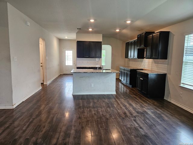 6437 Kingsley Edge, San Antonio, TX 78252