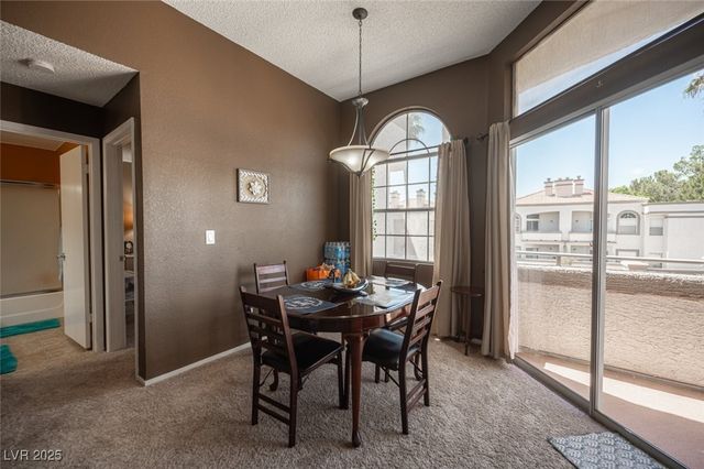 3150 Soft Breezes Drive 2220, Las Vegas, NV 89128