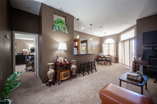 3150 Soft Breezes Drive 2220, Las Vegas, NV 89128