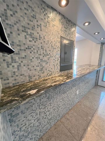 1340 Lincoln Rd 705, Miami Beach, FL 33139