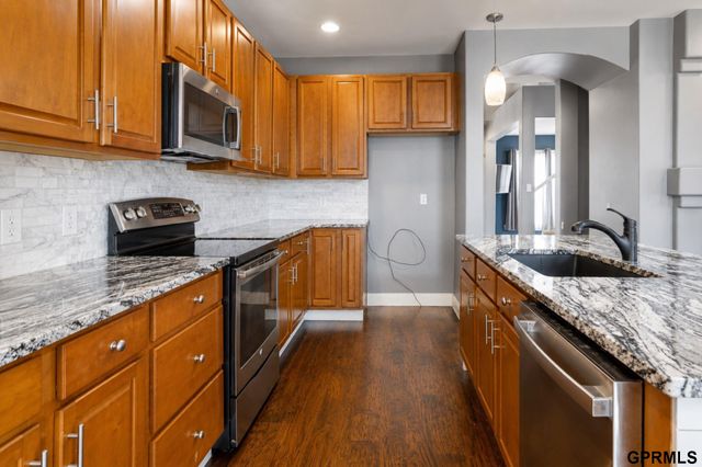 9804 S 28Th Avenue, Bellevue, NE 68123