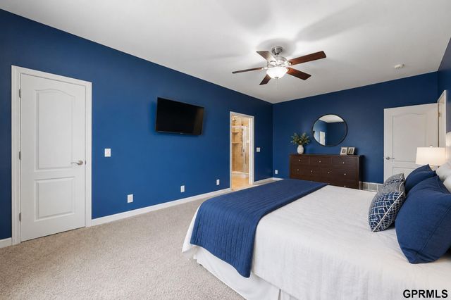 9804 S 28Th Avenue, Bellevue, NE 68123