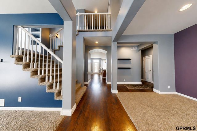 9804 S 28Th Avenue, Bellevue, NE 68123