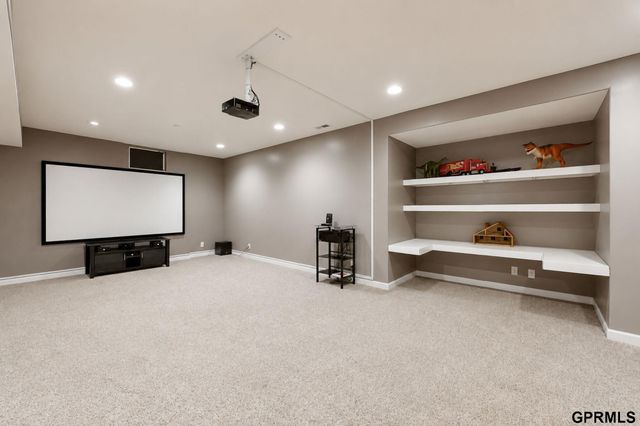 9804 S 28Th Avenue, Bellevue, NE 68123