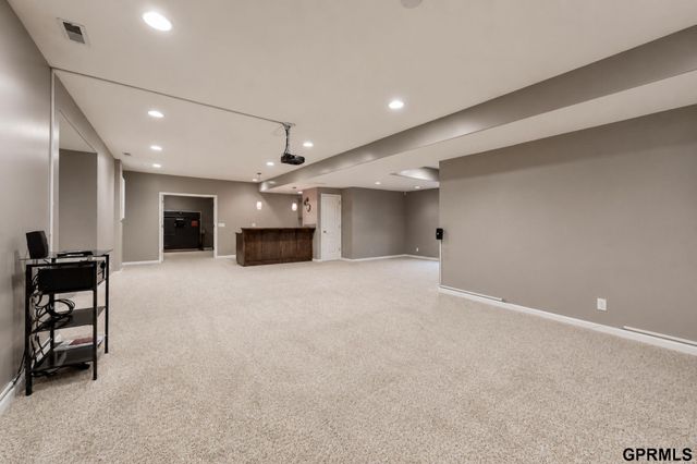 9804 S 28Th Avenue, Bellevue, NE 68123