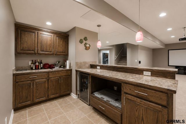 9804 S 28Th Avenue, Bellevue, NE 68123