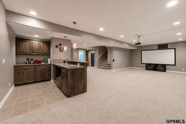 9804 S 28Th Avenue, Bellevue, NE 68123