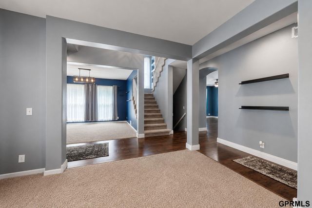 9804 S 28Th Avenue, Bellevue, NE 68123