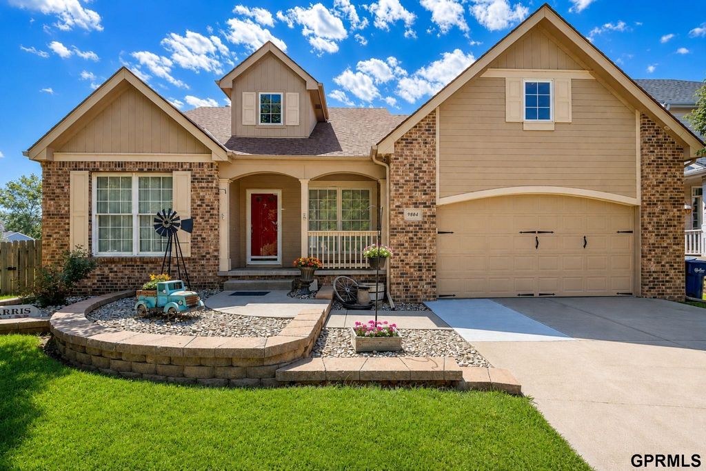 9804 S 28Th Avenue, Bellevue, NE 68123