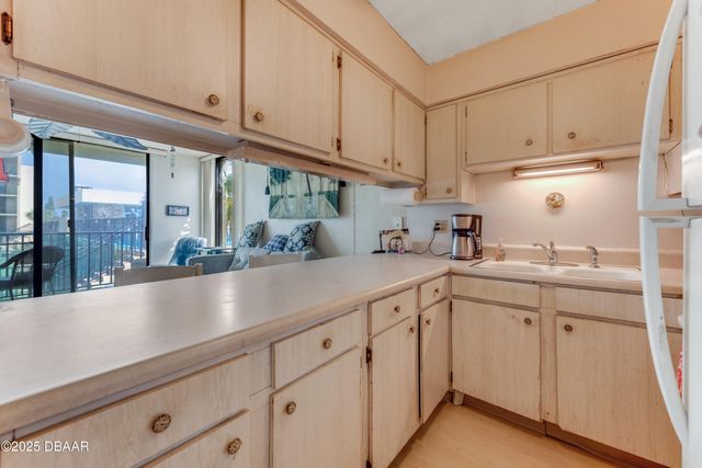 1433 N Atlantic Ave Unit 230, Daytona Beach, FL 32118