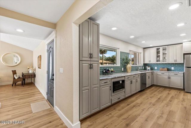 5 Riverdale Avenue, Ormond Beach, FL 32174