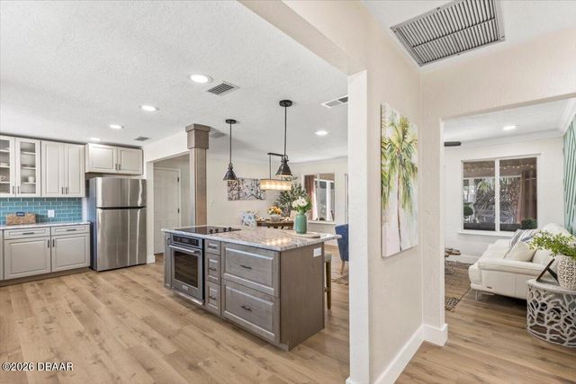 5 Riverdale Avenue, Ormond Beach, FL 32174