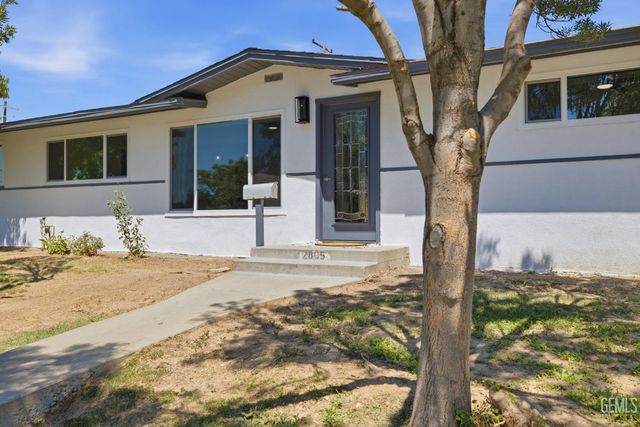 2805 Haley Street, Bakersfield, CA 93305