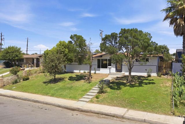 2805 Haley Street, Bakersfield, CA 93305