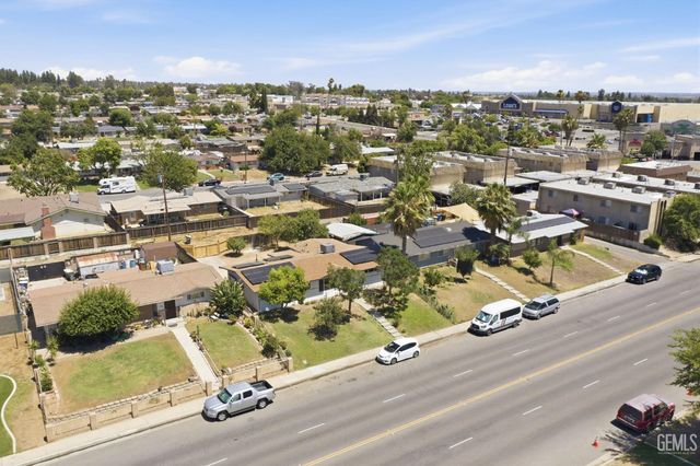 2805 Haley Street, Bakersfield, CA 93305