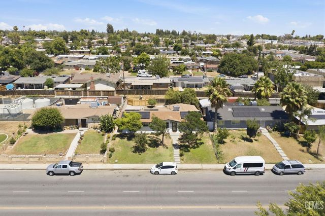 2805 Haley Street, Bakersfield, CA 93305